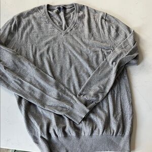 GAP Cashmere Blend Men's Grey V-Neck Sweater